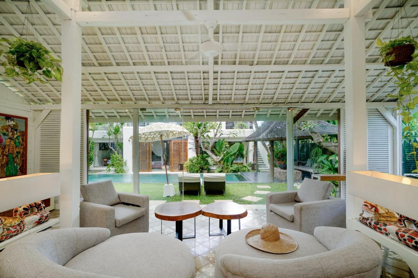 Tropical Batik - Large Garden & Pool, Concierge! 3mins To Beach, Clubs, Cafes Villa Seminyak (Bali)
